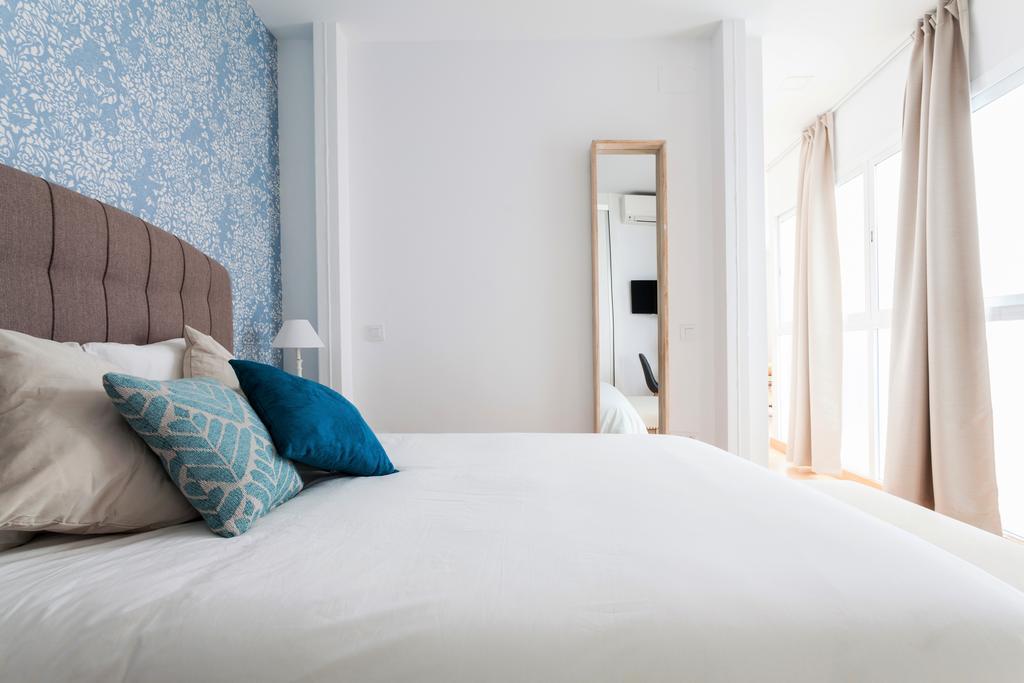 Hostly Acetres 1B-2B Center-Fibre-Conmunal Terrace-Parking Optional Sevilla Bagian luar foto
