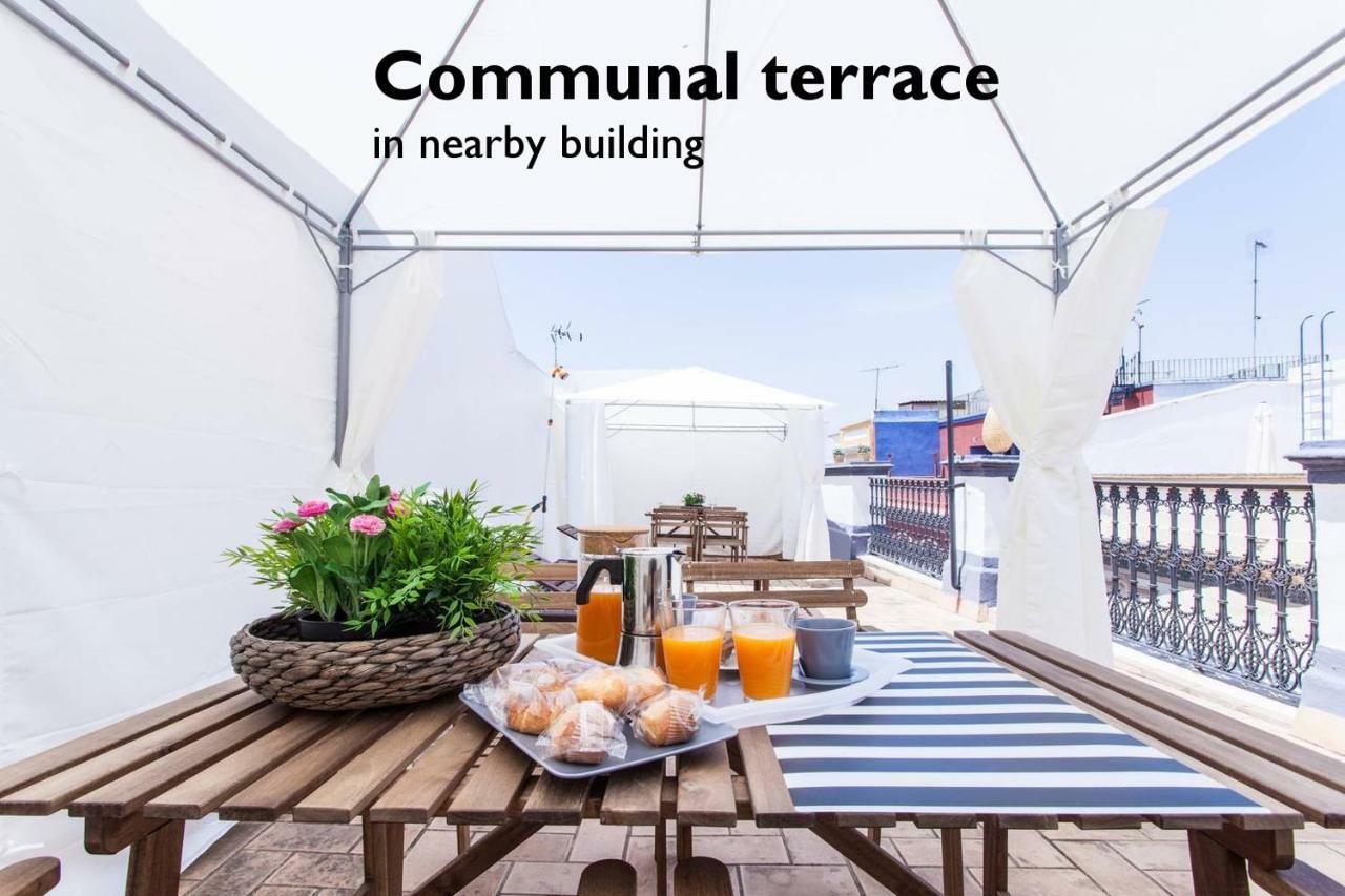 Hostly Acetres 1B-2B Center-Fibre-Conmunal Terrace-Parking Optional Sevilla Bagian luar foto
